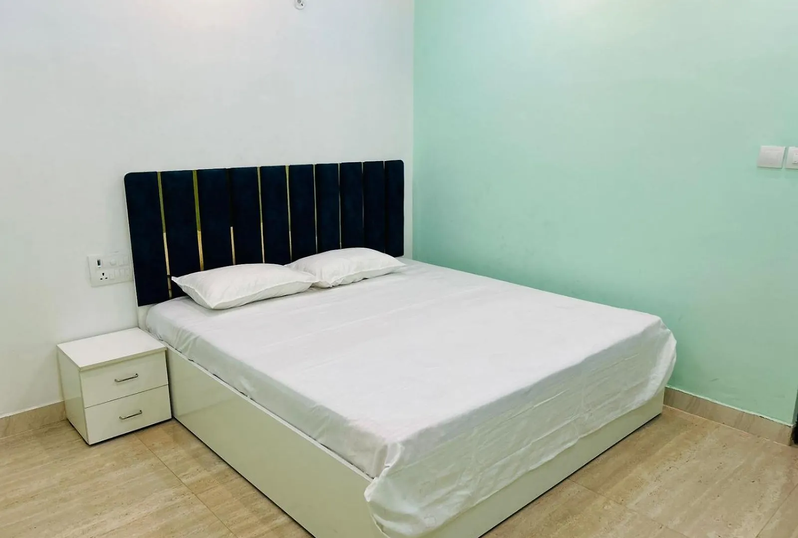 Swastik Inn فاراناسي